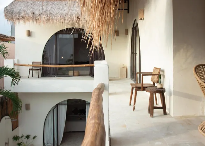 Bella - Stylish 3-bedroom Oasis With Mediterranean Charm チャングー