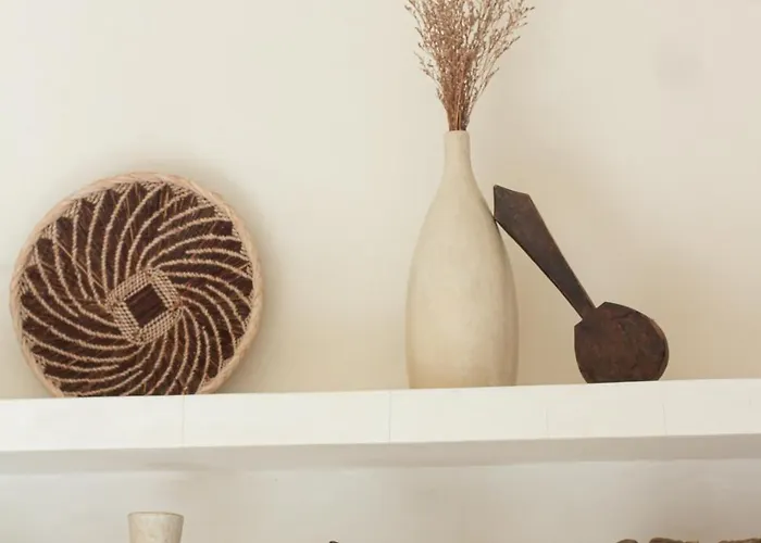 Bella - Stylish 3-bedroom Oasis With Mediterranean Charm アパート チャングー
