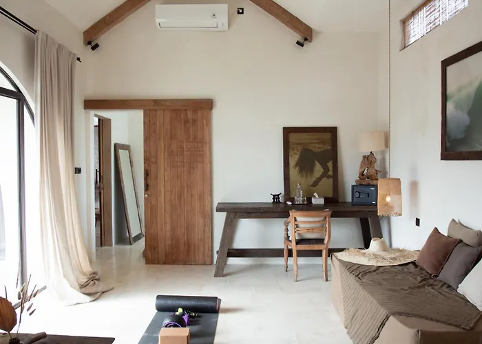 Bella - Stylish 3-bedroom Oasis With Mediterranean Charm