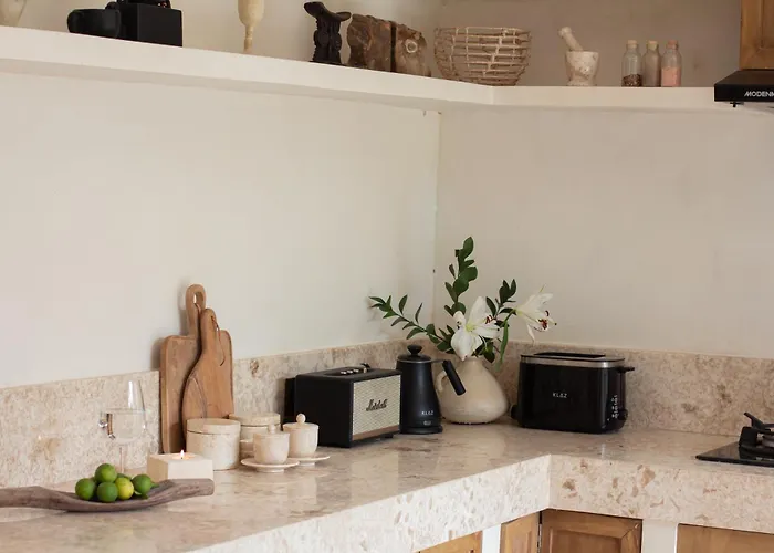 Bella - Stylish 3-bedroom Oasis With Mediterranean Charm アパート チャングー