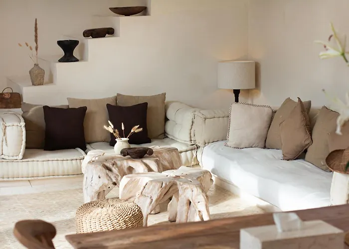 アパート Bella - Stylish 3-bedroom Oasis With Mediterranean Charm *