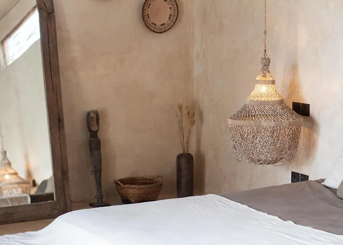 Bella - Stylish 3-bedroom Oasis With Mediterranean Charm